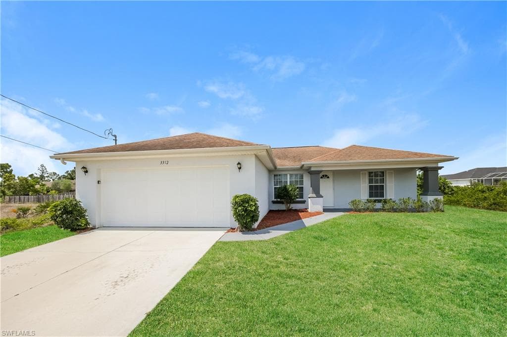 3312 38th ST SW LEHIGH ACRES, FL 33976