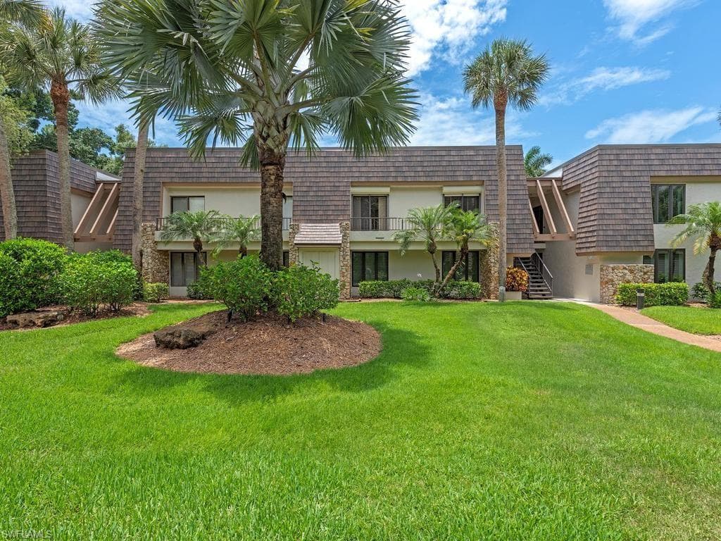 106 Wilderness DR 137 NAPLES, FL 34105