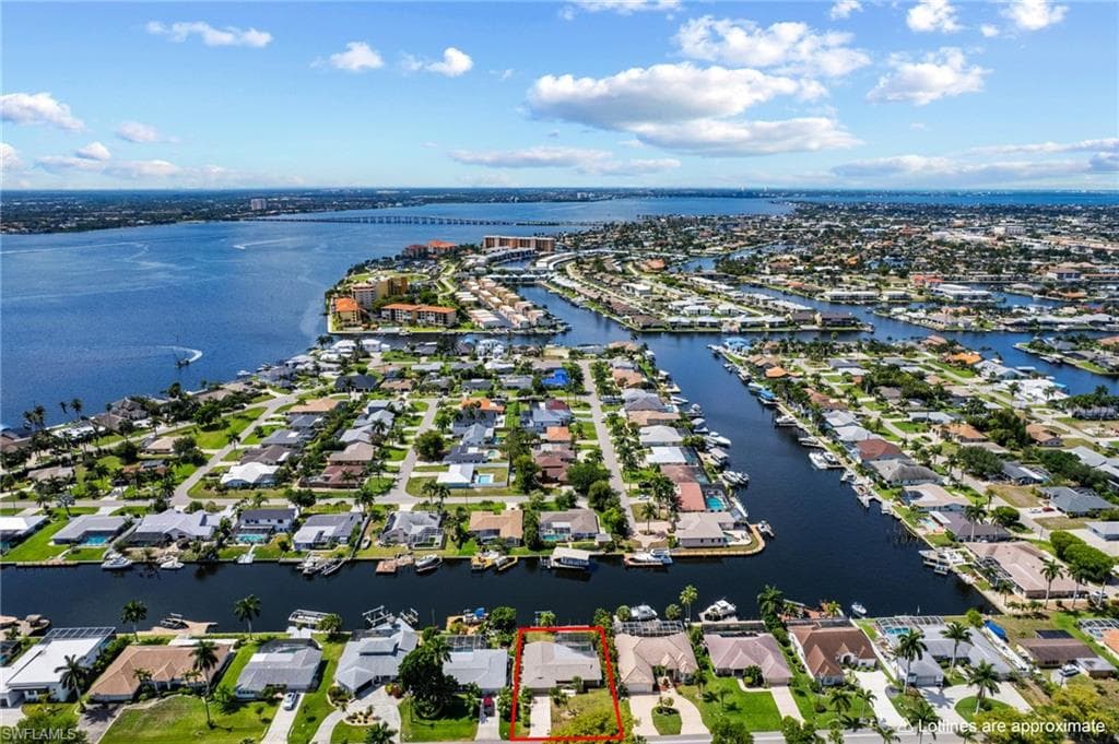 1928 Savona PKWY CAPE CORAL, FL 33904