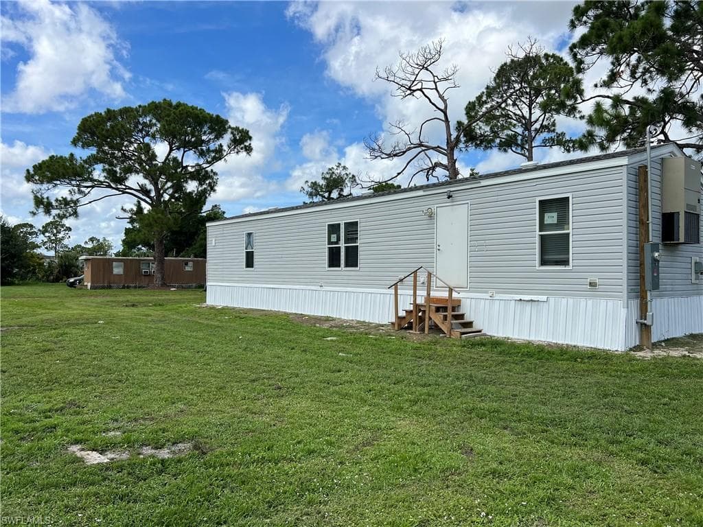 8086 Heck DR 14 NORTH FORT MYERS, FL 33917