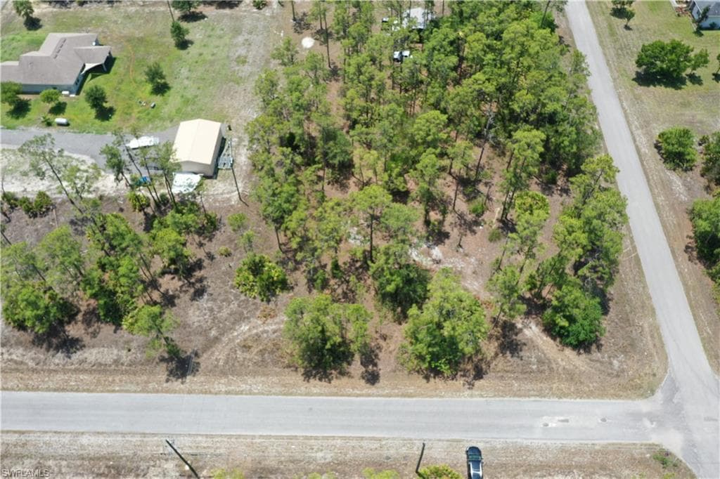 1002 E 15th ST LEHIGH ACRES, FL 33972