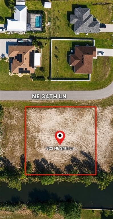 822 34th LN CAPE CORAL, FL 33909