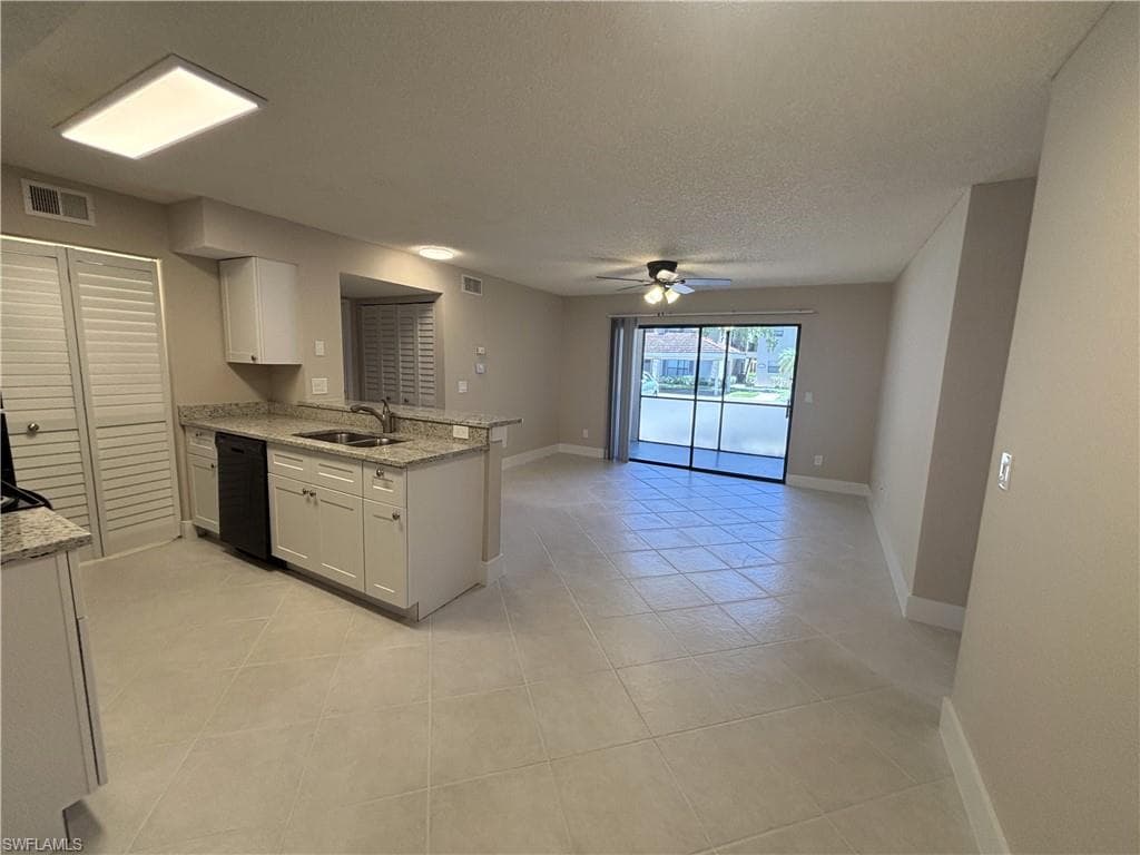 2094 Arbour Walk CIR 3015 NAPLES, FL 34109