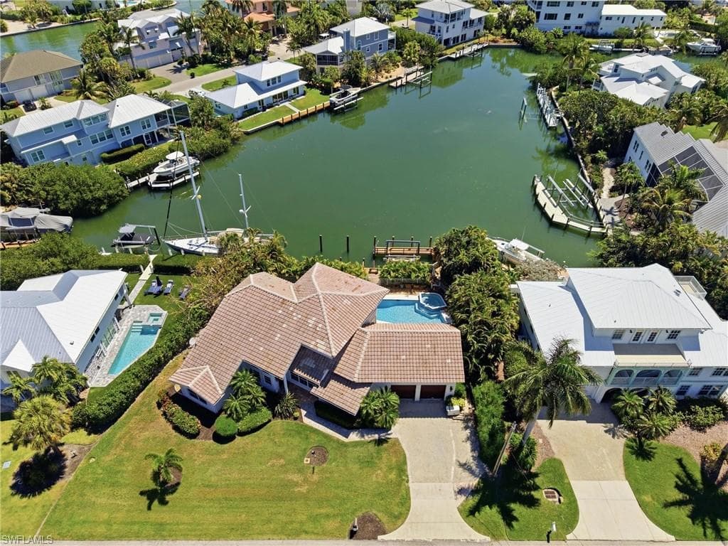 1748 Jewel Box DR SANIBEL, FL 33957