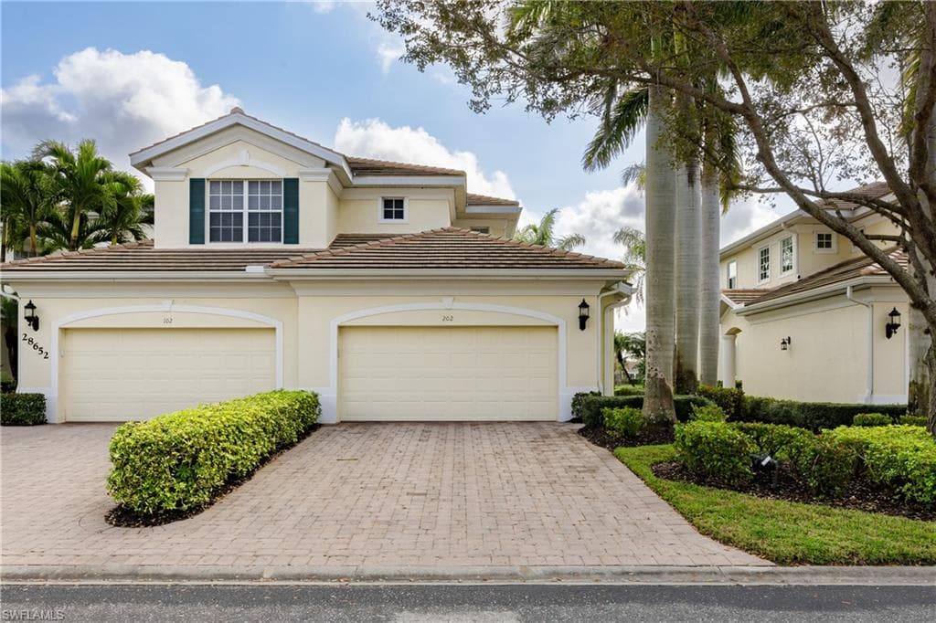 28652 San Lucas LN 202 BONITA SPRINGS, FL 34135