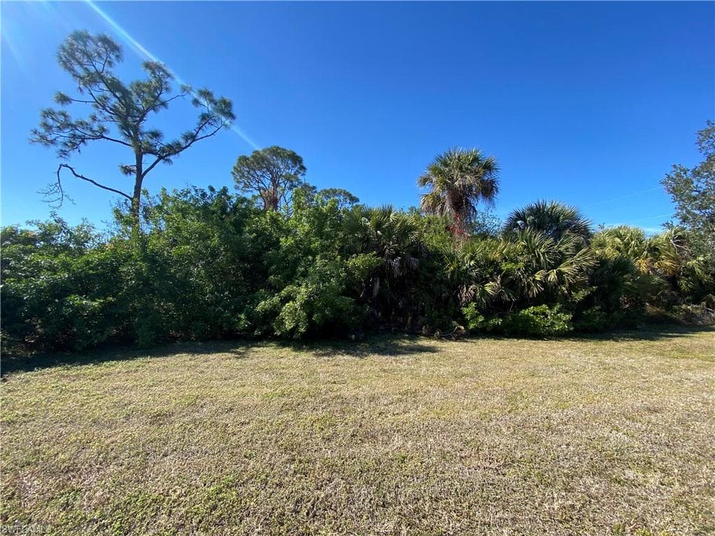 181 Cougar WAY ROTONDA WEST, FL 33947