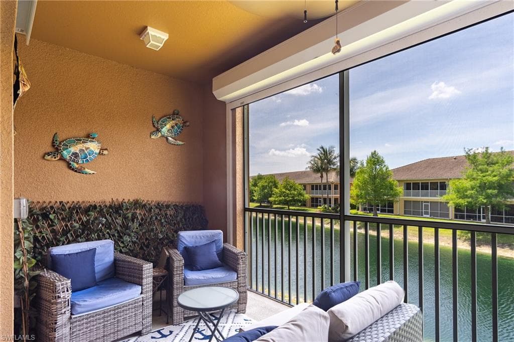 1102 Winding Pines CIR 206 CAPE CORAL, FL 33909