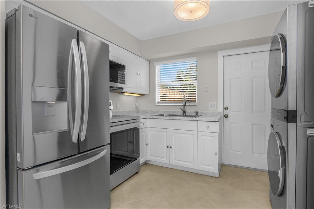 1015 10th AVE N 1011 NAPLES, FL 34102