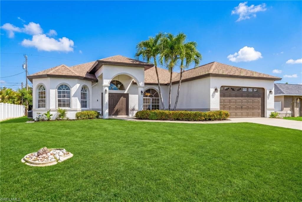 423 SE 17th TER CAPE CORAL, FL 33990
