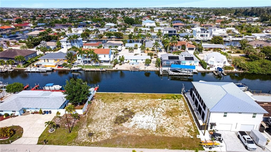 12262 Moon Shell DR MATLACHA ISLES, FL 33991