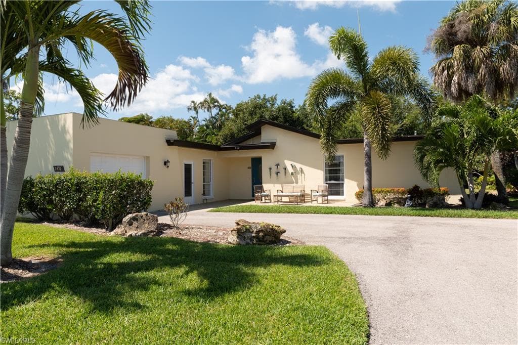 3810 Estero Bay LN F6 NAPLES, FL 34112