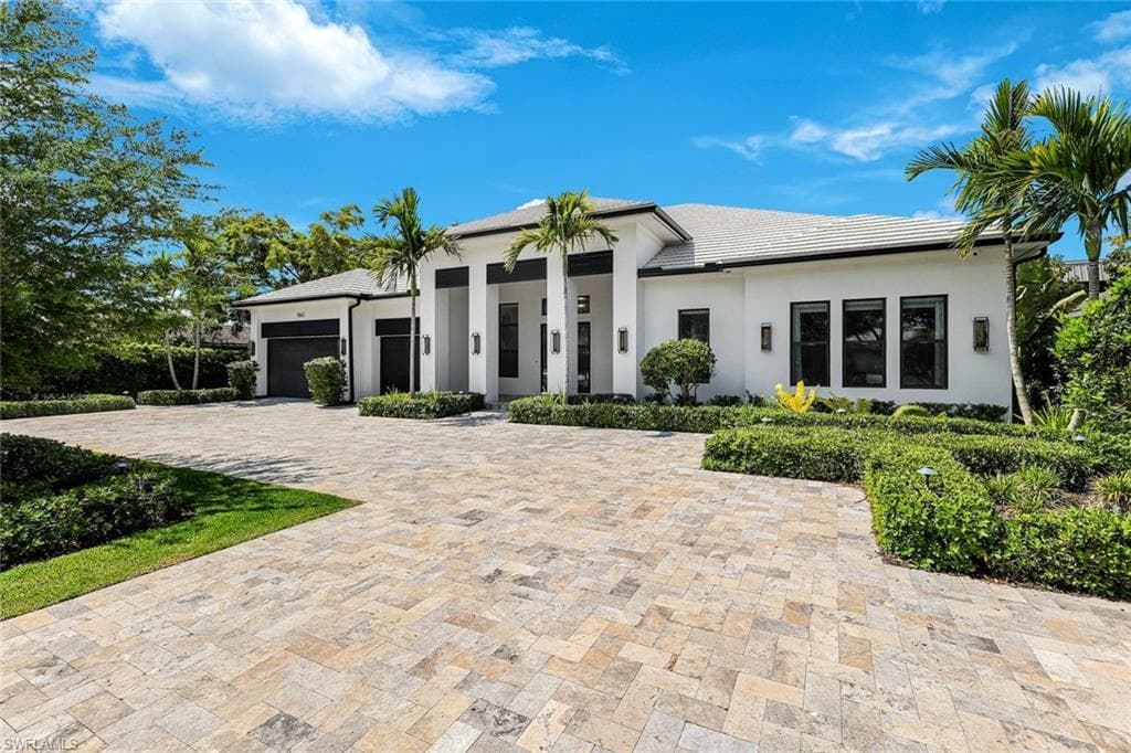 760 Park Shore DR NAPLES, FL 34103