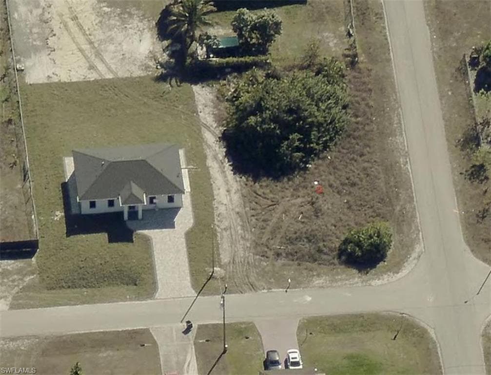 3319 33rd ST SW LEHIGH ACRES, FL 33976