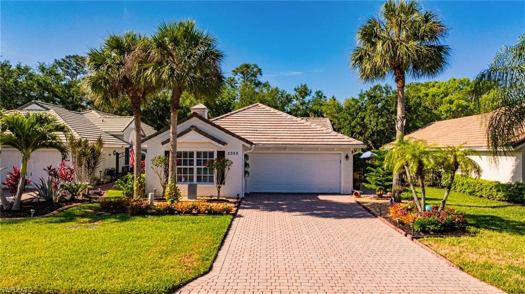 2305 Summersweet DR ALVA, FL 33920