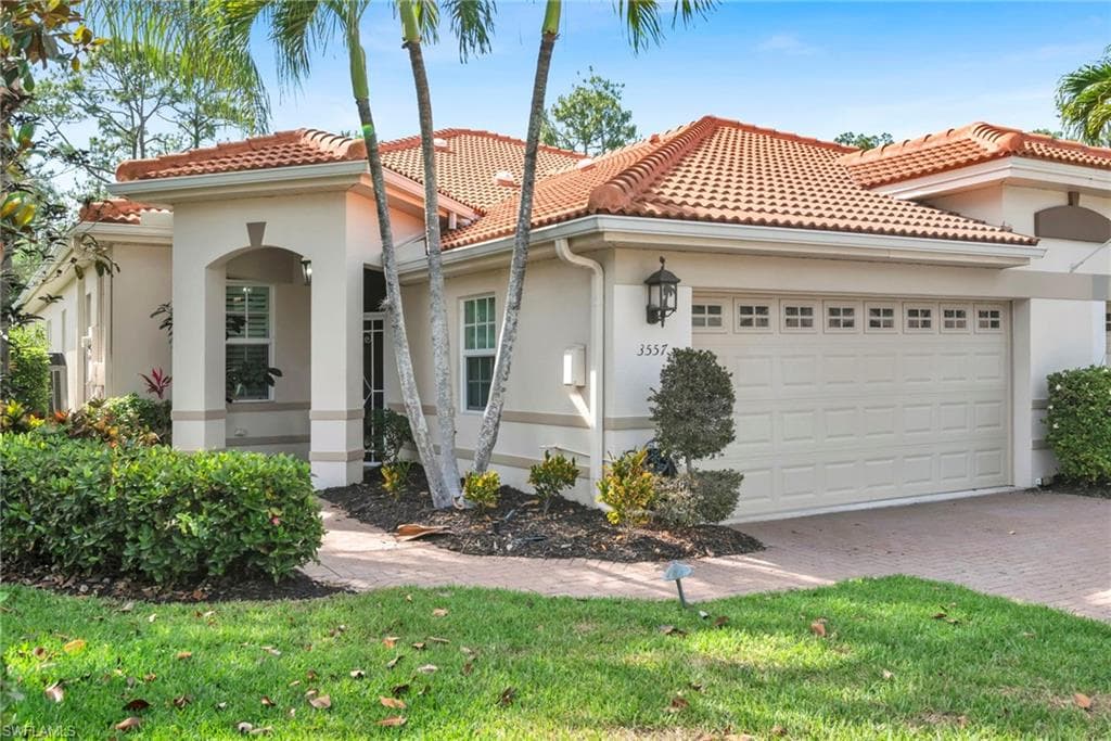 3557 Periwinkle WAY 1-51 NAPLES, FL 34114