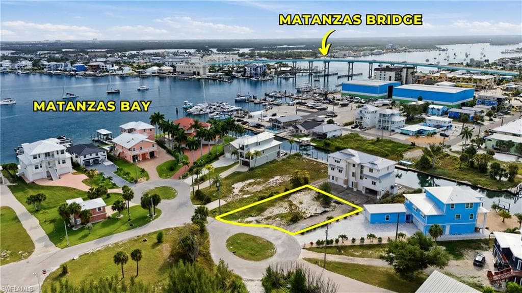 740 Matanzas CT FORT MYERS BEACH, FL 33931
