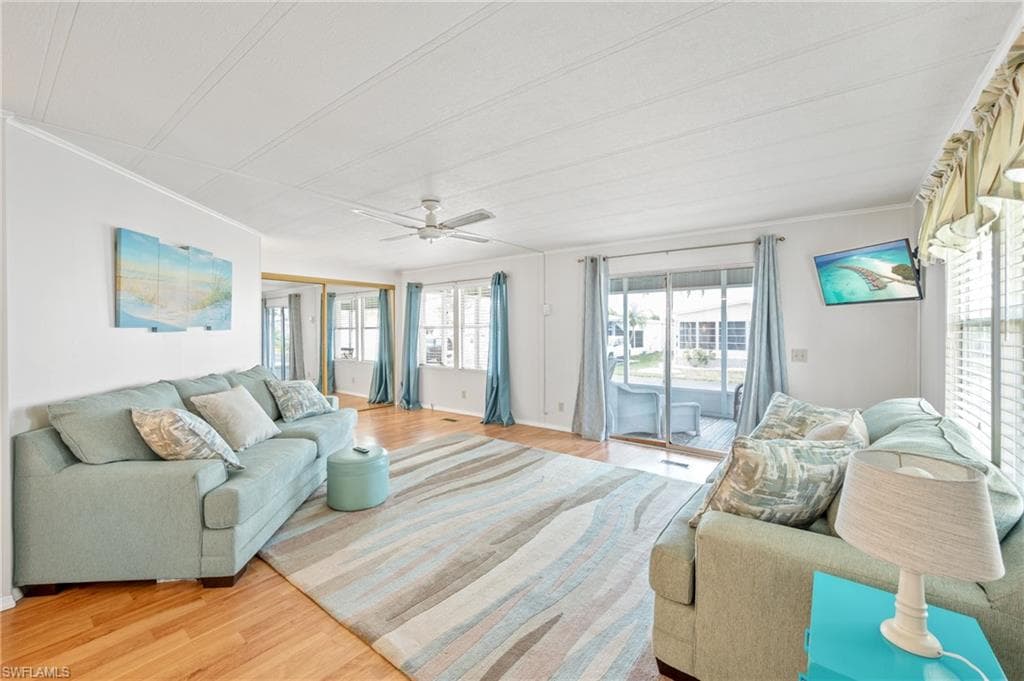 3073 Longview LN NORTH FORT MYERS, FL 33917
