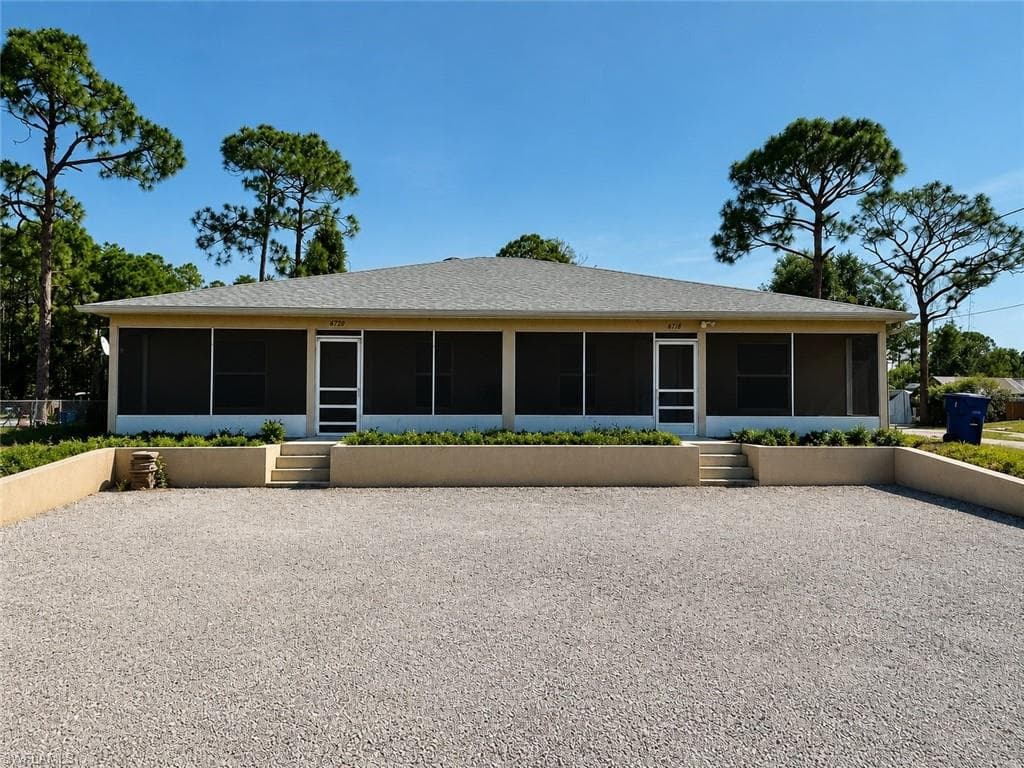4718/4720 Golfview BLVD LEHIGH ACRES, FL 33973