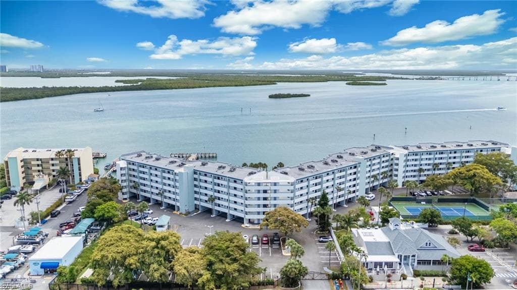 1085 Bald Eagle DR E206 MARCO ISLAND, FL 34145