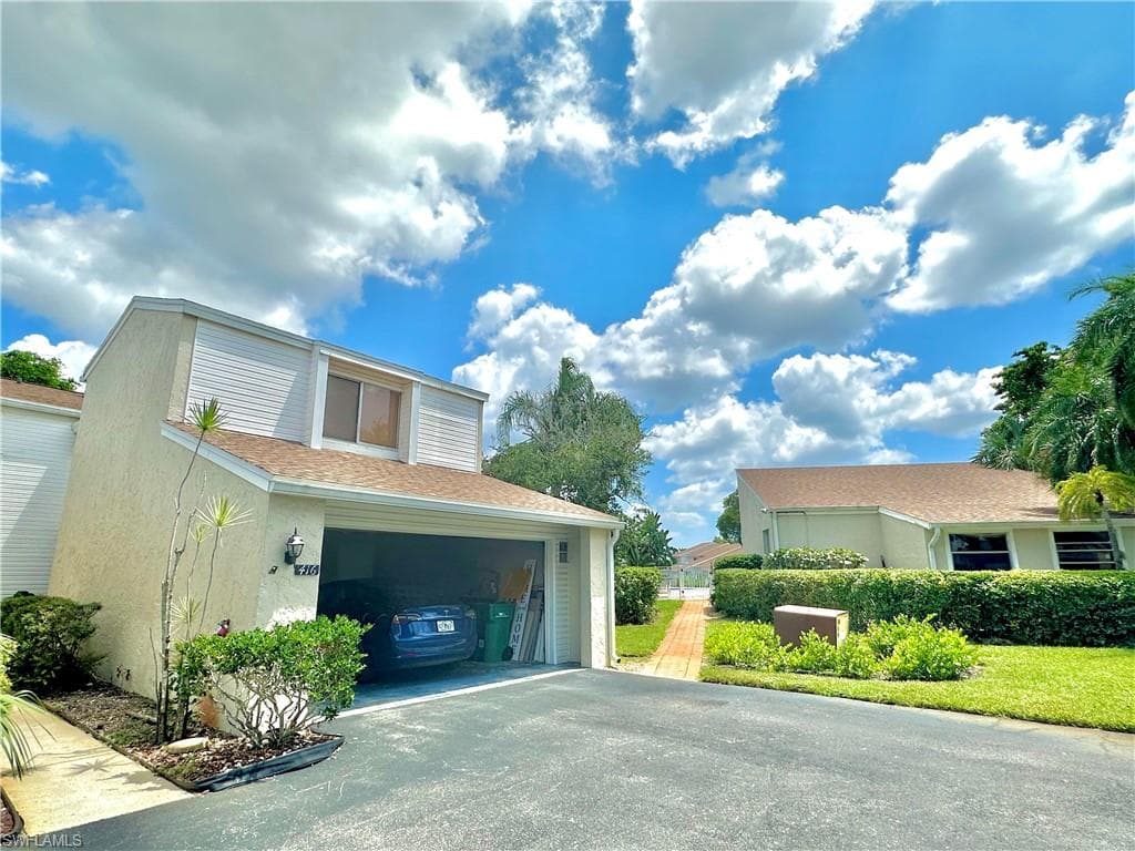 416 Bristle Cone LN NAPLES, FL 34113