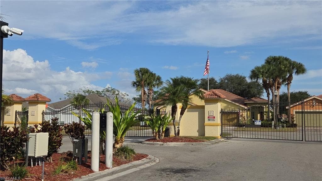 9112 Aegean CIR LEHIGH ACRES, FL 33936