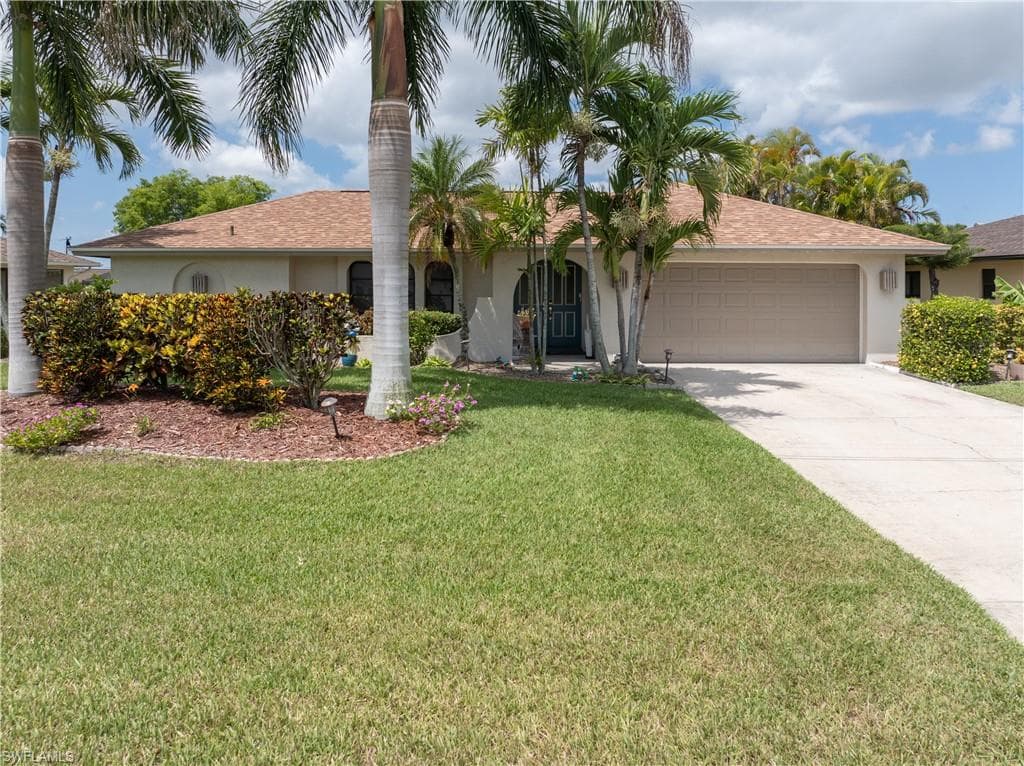 3906 SE 10th PL CAPE CORAL, FL 33904