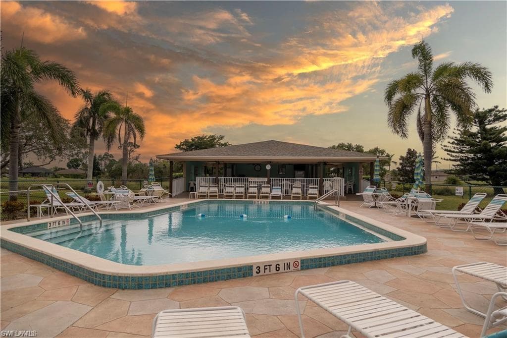 5483 Rattlesnake Hammock RD B-201 NAPLES, FL 34113