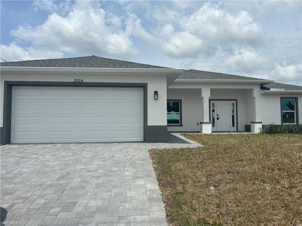 2524 NE 1st PL CAPE CORAL, FL 33909