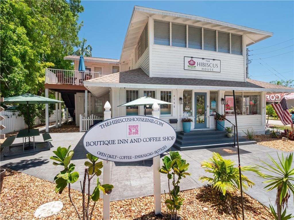 2135 McGregor BLVD FORT MYERS, FL 33901