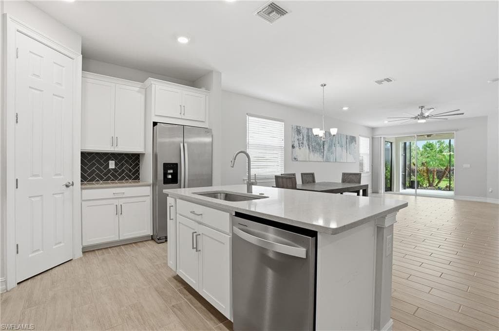 28009 Seasons Tide AVE BONITA SPRINGS, FL 34135