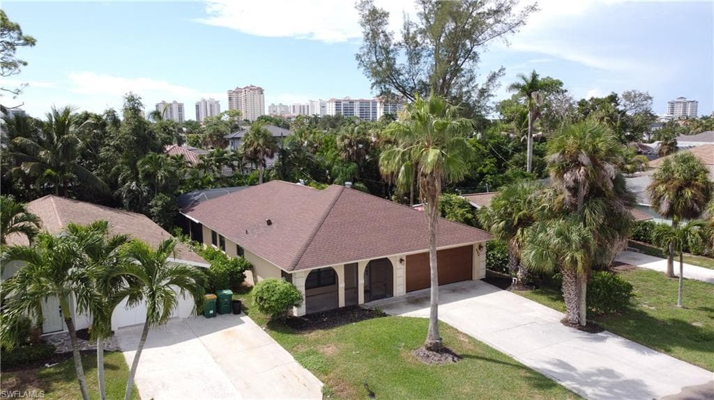 552 97th AVE N NAPLES, FL 34108
