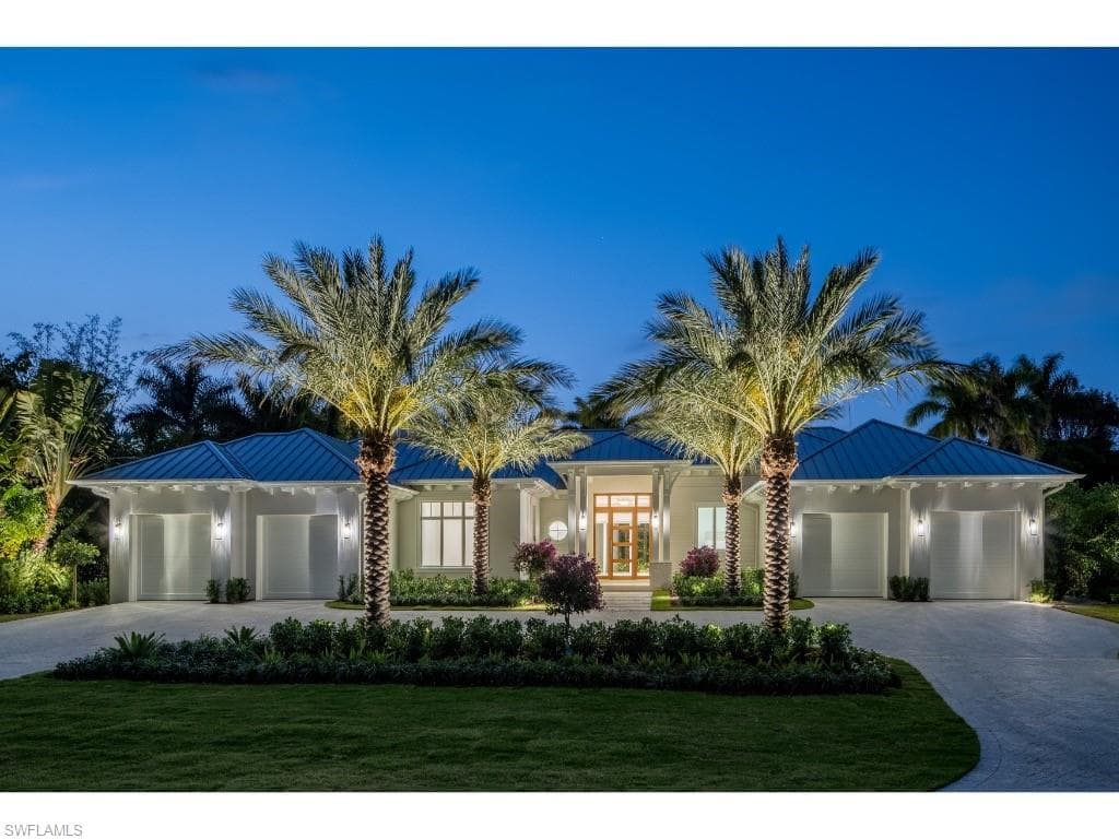 725 Pectin RD NAPLES, FL 34102