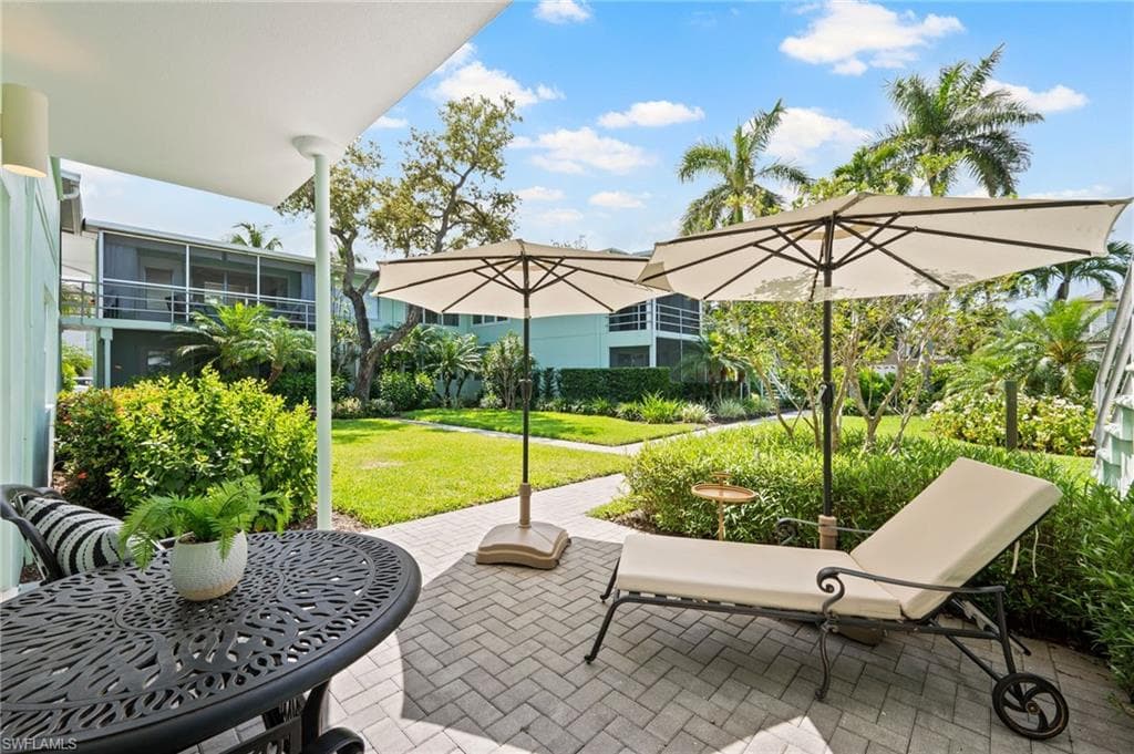 275 8th AVE S 275 NAPLES, FL 34102