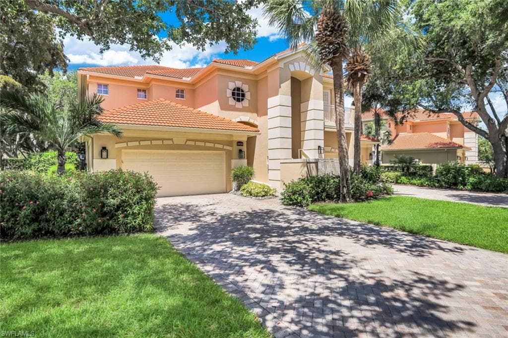 26930 Wyndhurst CT 101 BONITA SPRINGS, FL 34134