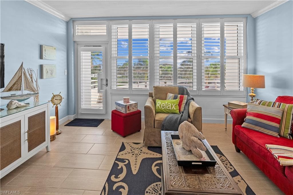 240 Seaview CT 413 MARCO ISLAND, FL 34145