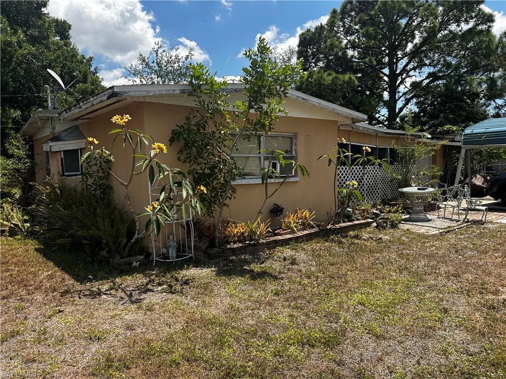 376 Kingston DR E FORT MYERS, FL 33905