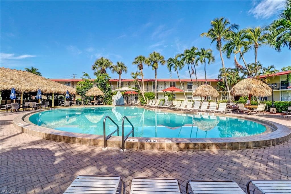 2555 Tamiami TRL N 115 NAPLES, FL 34103