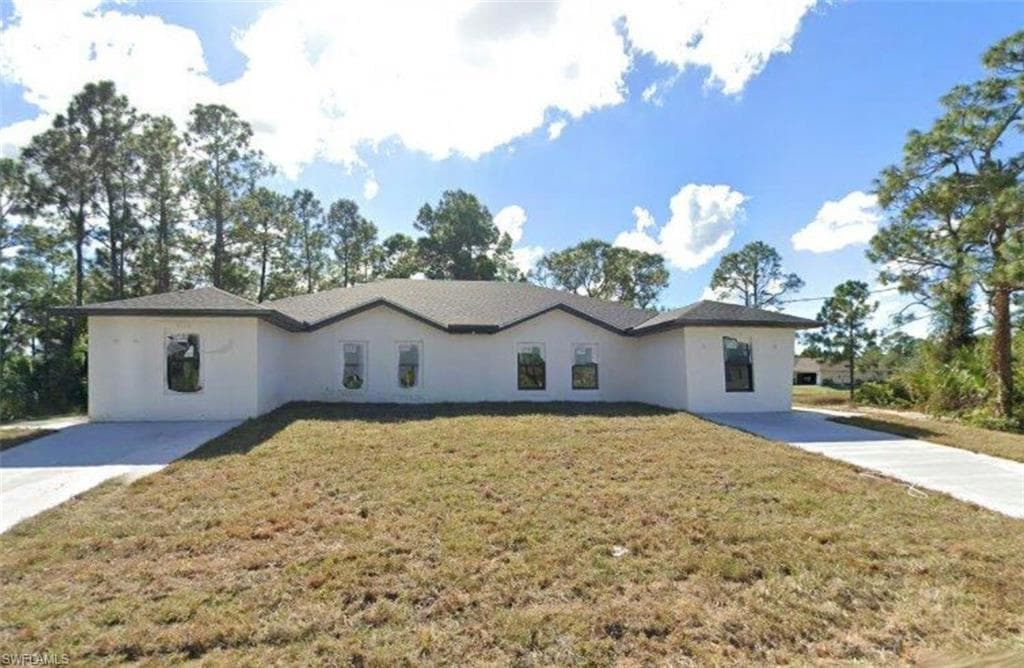 1113/1115 W 12th ST LEHIGH ACRES, FL 33972