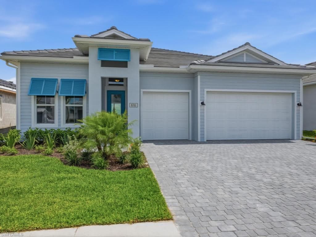 8761 Driftwood DR OTHER, FL 34113