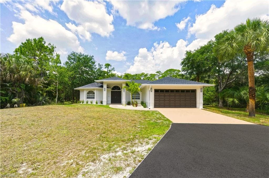 741 9th ST SW NAPLES, FL 34117