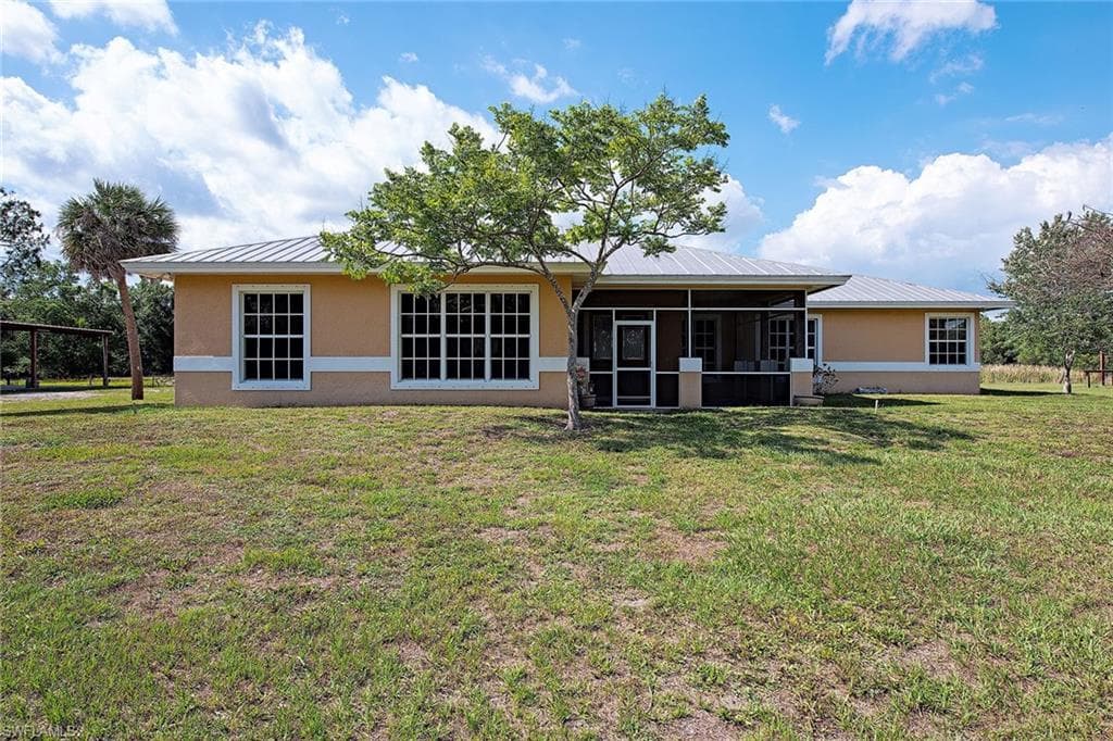 581 Wild Turkey DR NAPLES, FL 34120