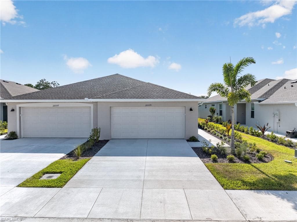 20559 Hazelnut CT S LEHIGH ACRES, FL 33976