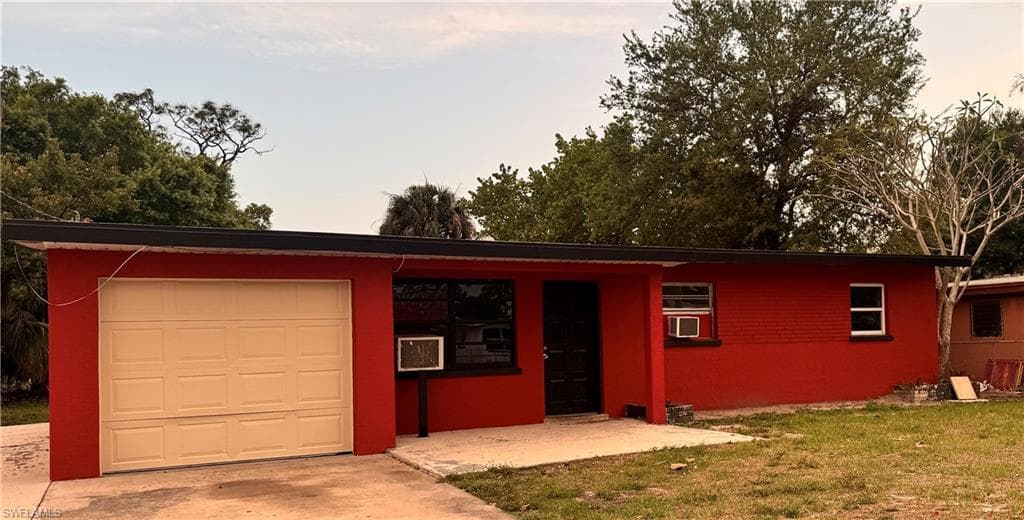3268 C ST FORT MYERS, FL 33916