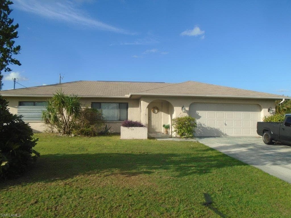 129 SW Trafalgar PKWY CAPE CORAL, FL 33991