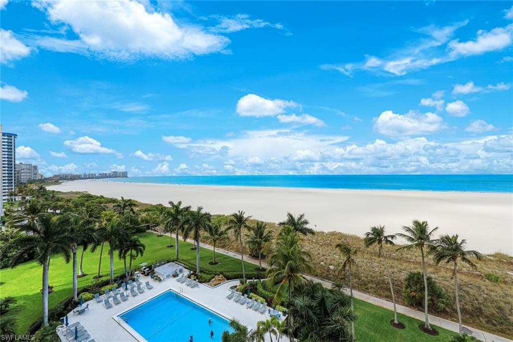140 Seaview CT 803N MARCO ISLAND, FL 34145