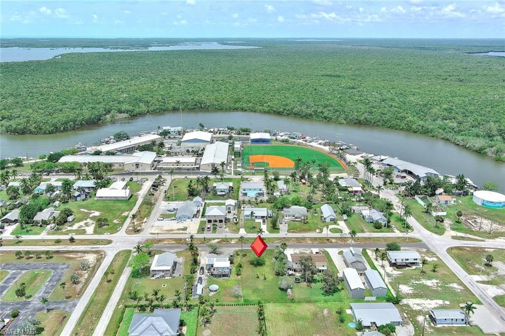 506 Copeland AVE N EVERGLADES CITY, FL 34139