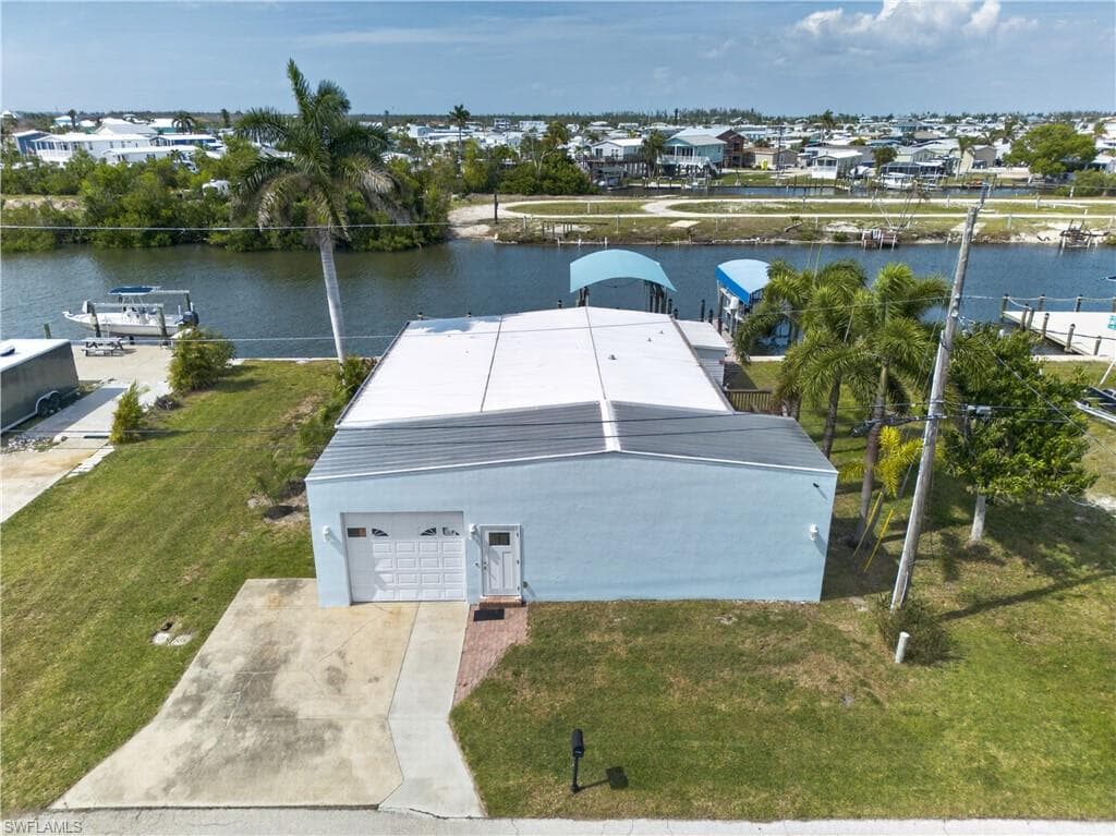 3864 Royal Palm DR ST. JAMES CITY, FL 33956