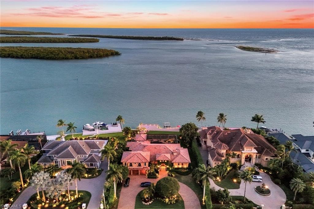 1451 Caxambas CT MARCO ISLAND, FL 34145