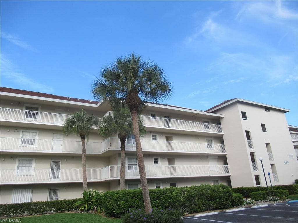 441 Quail Forest BLVD A106 NAPLES, FL 34105