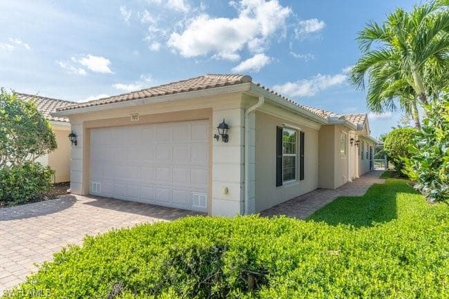 7872 Umberto CT NAPLES, FL 34114
